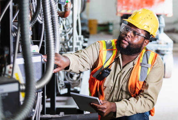 Best Affordable Emergency Electrician  in Hartford, SD